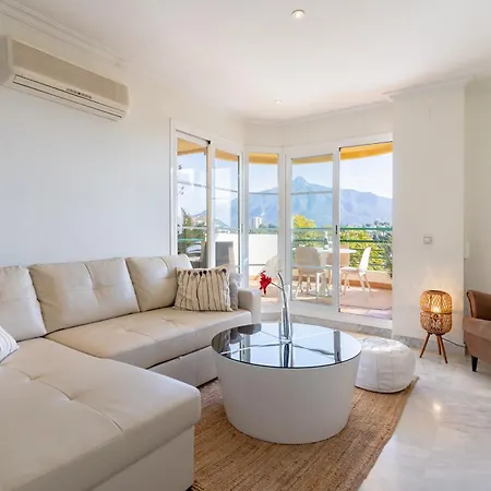 Apartment Modern 2-bedroom With Stunning Views Marbella